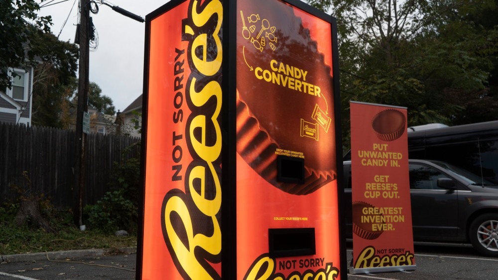 Máy đổi kẹo trong chiến dịch Halloween 2018 của Hershey