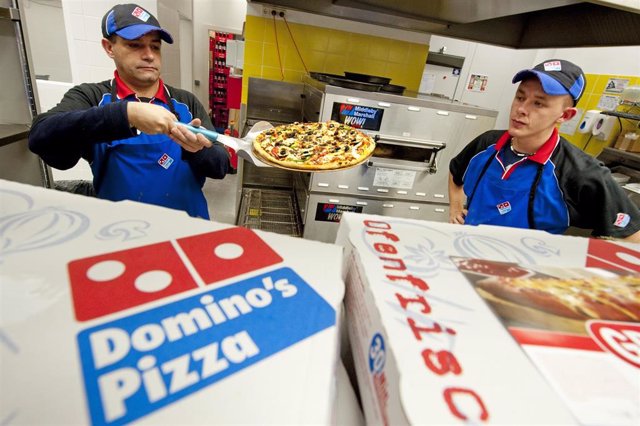 Đội ngũ xử lý khủng hoảng truyền thông của Domino's Pizza đã phản ứng chậm trễ và bằng một cách không hiệu quả